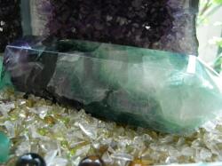 �}���`�J���[�̃t���[���C�g���`���[�W