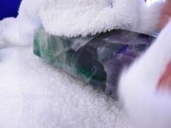 �}���`�J���[�̃t���[���C�g�̐��C�����