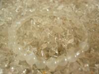 ���[���X�g�[���𐅏��`�b�v�̏�ɒu��